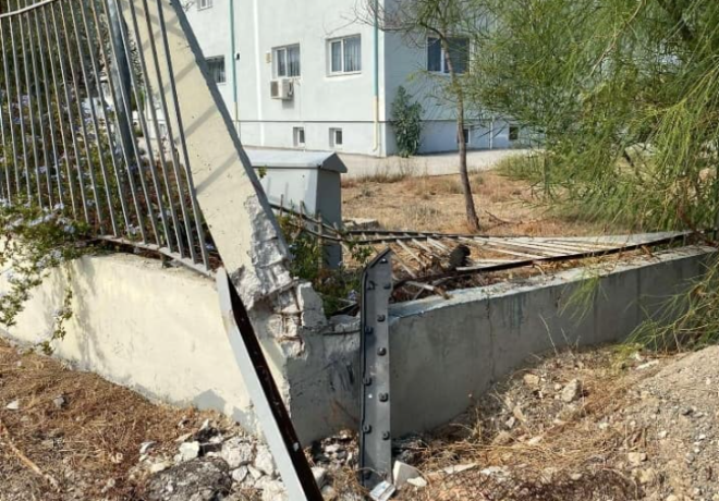 Ανοίγουν τα σχολεία -  Καμία ασφάλεια για τους μαθητές στο Λύκειο Λουτρακίου